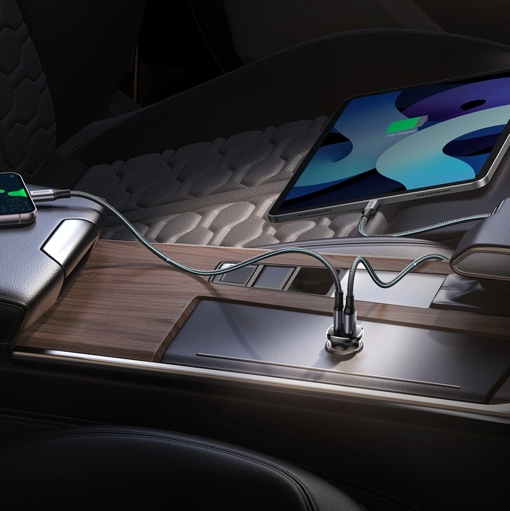 UGREEN 30W Type-C + USB Dual Port Car Charger - Image 6